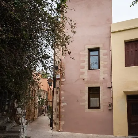 בית נופש Deziree Historic חאניה